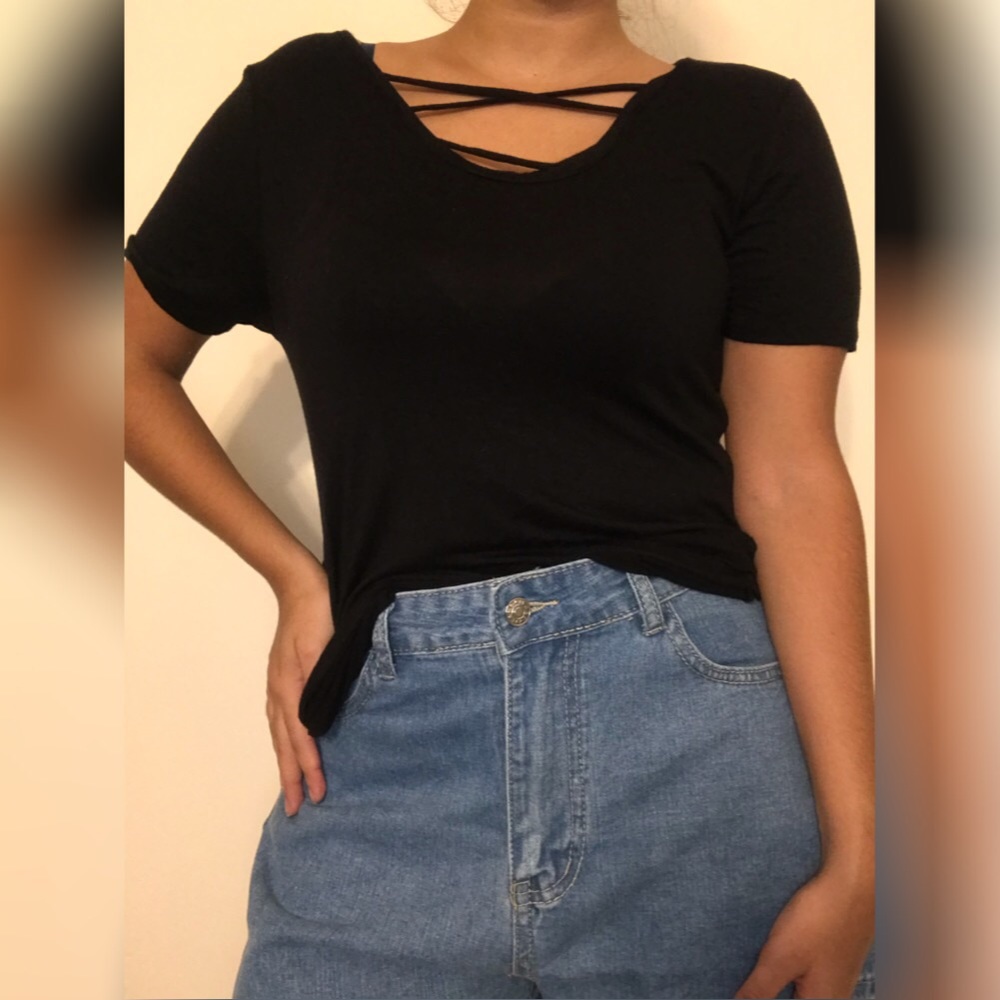 Black criss cross top
